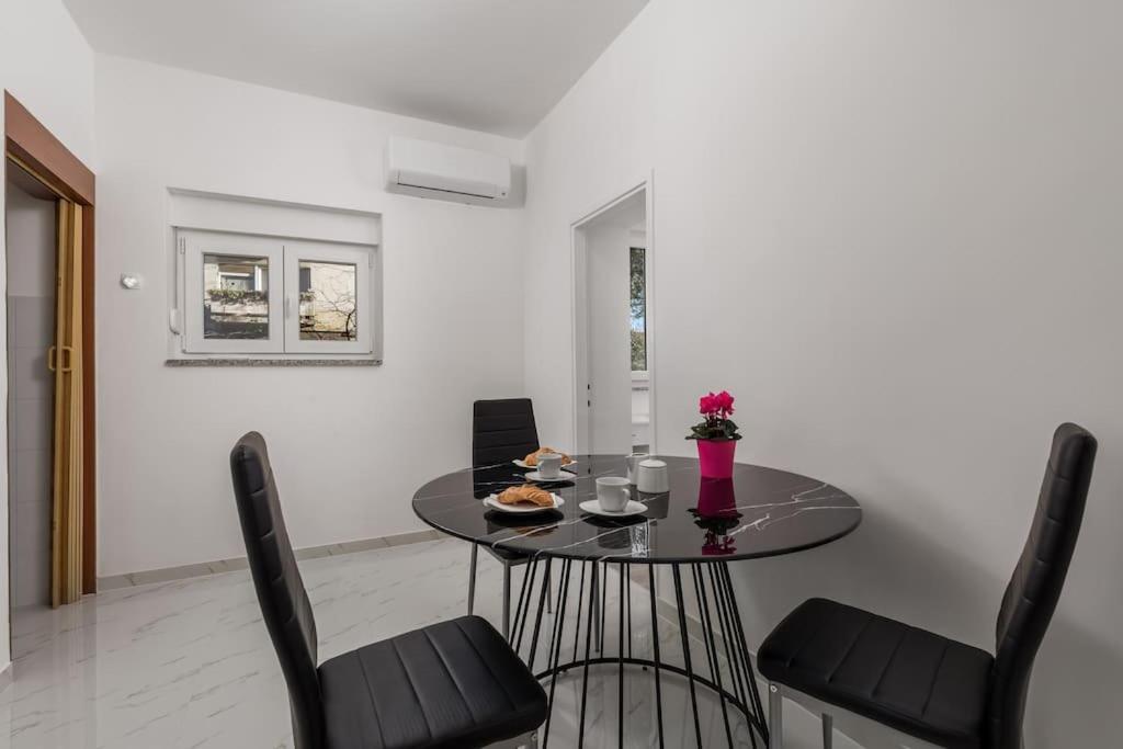 Apartman Jasmina 2 Rijeka Exterior photo